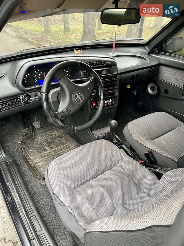 Хэтчбек ВАЗ / Lada 2113 Samara 2008 в Тростянце