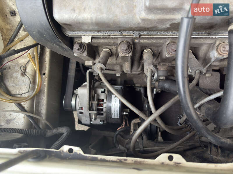 Хэтчбек ВАЗ / Lada 2113 Samara 2005 в Емильчине