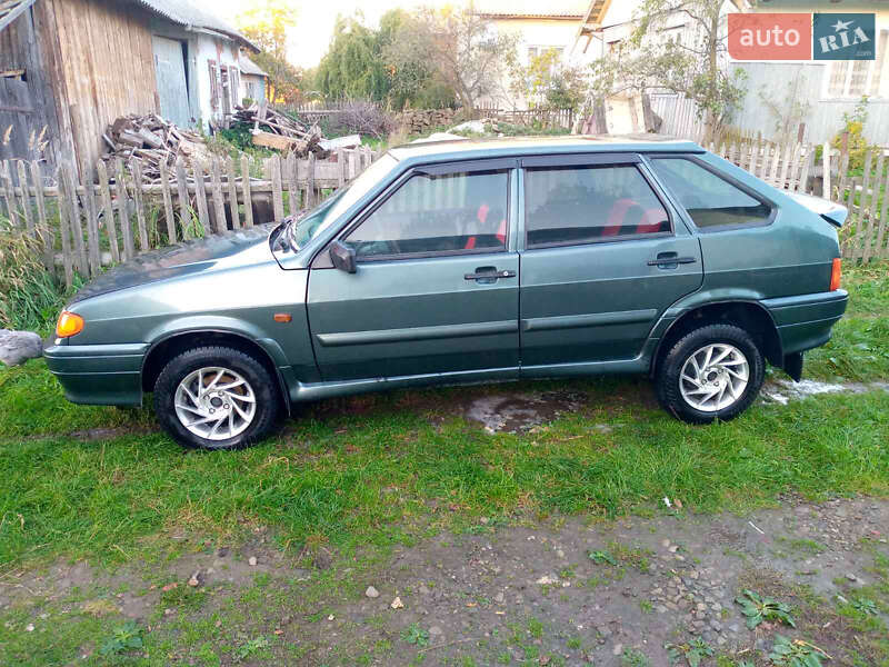 Хэтчбек ВАЗ / Lada 2114 Samara 2011 в Надворной