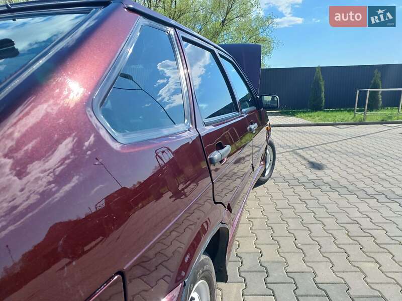 Хетчбек ВАЗ / Lada 2114 Samara 2011 в Ужгороді