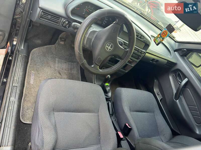 Хэтчбек ВАЗ / Lada 2114 Samara 2012 в Добровеличковке