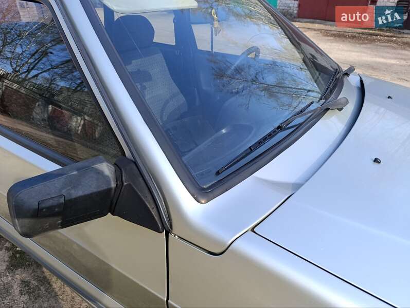 Хетчбек ВАЗ / Lada 2114 Samara 2005 в Чернігові