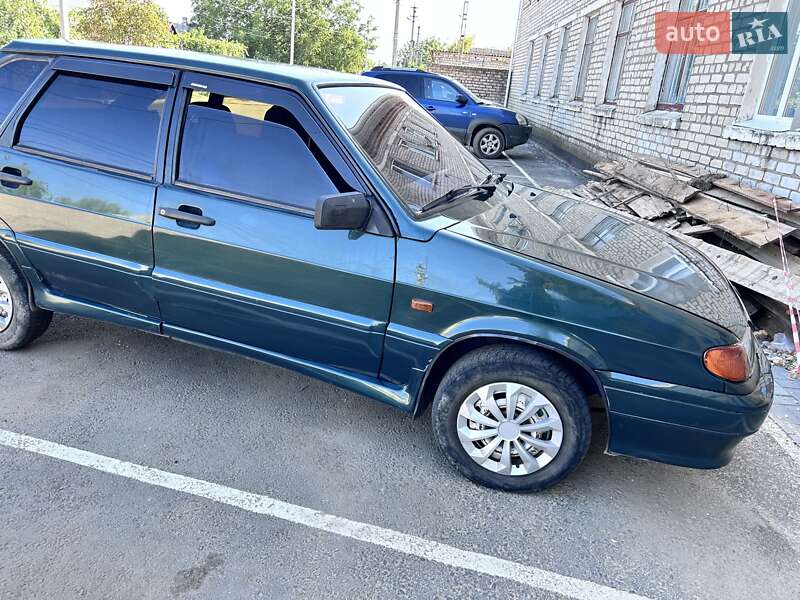 Хетчбек ВАЗ / Lada 2114 Samara 2004 в Братському