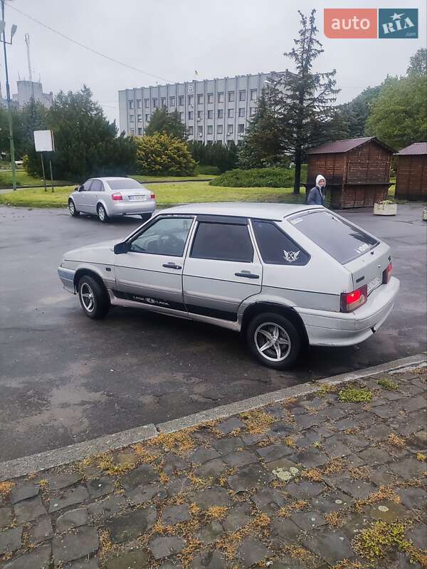 Хэтчбек ВАЗ / Lada 2114 Samara 2004 в Шепетовке
