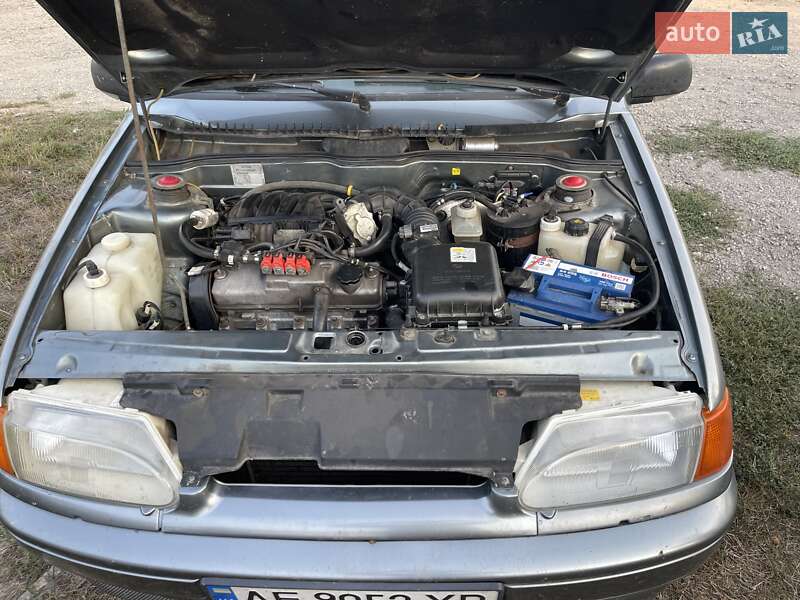 Хетчбек ВАЗ / Lada 2114 Samara 2011 в Дніпрі фото 2 Хетчбек ВАЗ / Lada 2114 Samara 2011 в Дніпрі