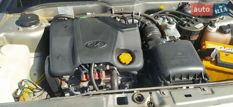 Хэтчбек ВАЗ / Lada 2114 Samara 2008 в Киеве фото 5 Хэтчбек ВАЗ / Lada 2114 Samara 2008 в Киеве