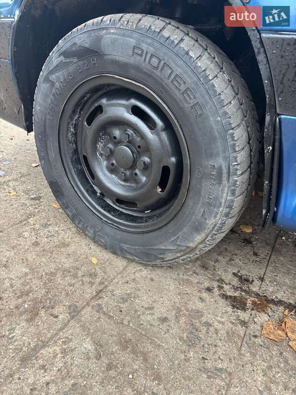 Хэтчбек ВАЗ / Lada 2114 Samara 2005 в Тернополе фото 11 Хэтчбек ВАЗ / Lada 2114 Samara 2005 в Тернополе