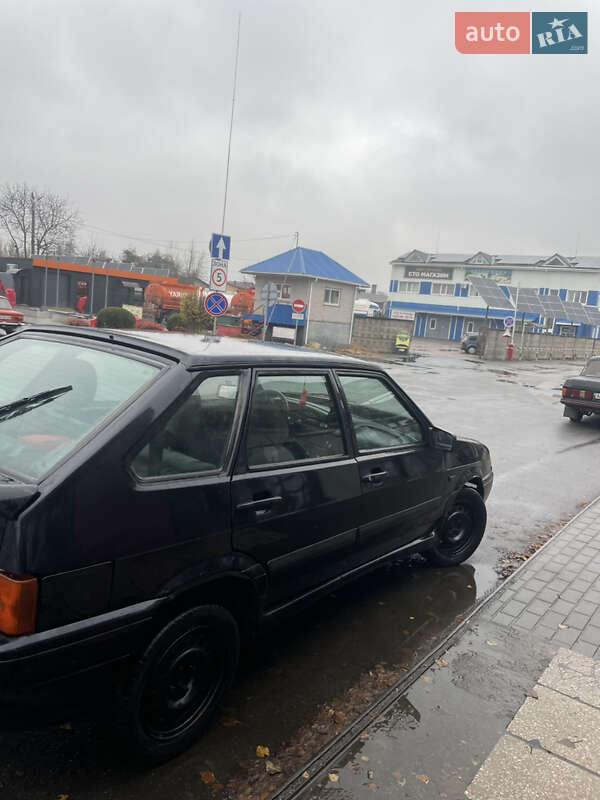 Хэтчбек ВАЗ / Lada 2114 Samara 2011 в Житомире