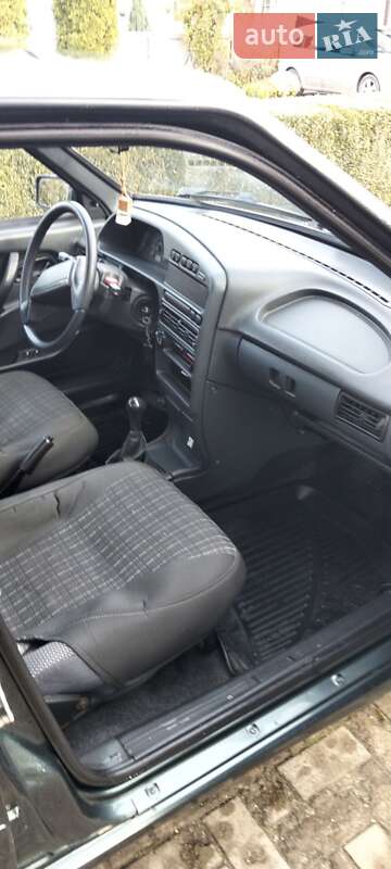 Хэтчбек ВАЗ / Lada 2114 Samara 2010 в Толстом