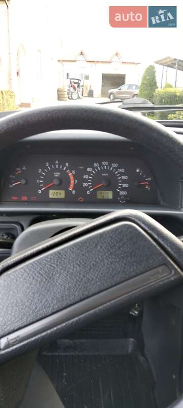 Хэтчбек ВАЗ / Lada 2114 Samara 2010 в Толстом