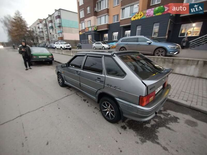 Хэтчбек ВАЗ / Lada 2114 Samara 2005 в Мирополе фото 15 Хэтчбек ВАЗ / Lada 2114 Samara 2005 в Мирополе