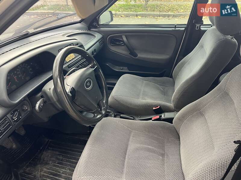 Хетчбек ВАЗ / Lada 2114 Samara 2010 в Миколаєві