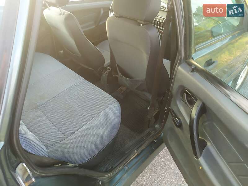 Хэтчбек ВАЗ / Lada 2114 Samara 2008 в Житомире фото 10 Хэтчбек ВАЗ / Lada 2114 Samara 2008 в Житомире