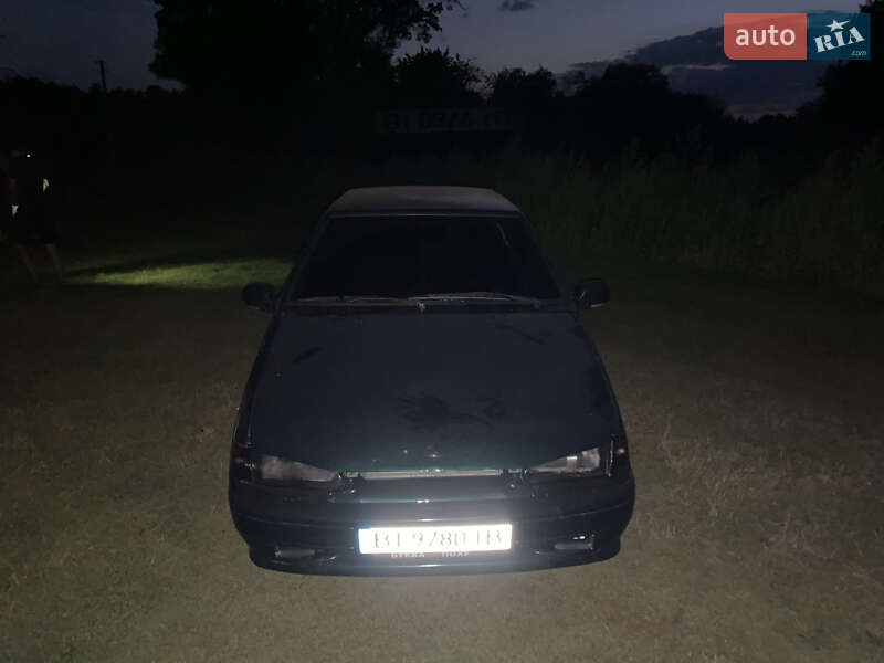 Хетчбек ВАЗ / Lada 2114 Samara 2004 в Гребінці