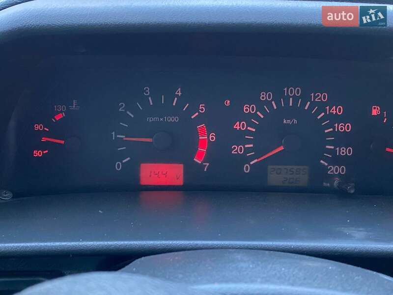 Хэтчбек ВАЗ / Lada 2114 Samara 2004 в Сумах