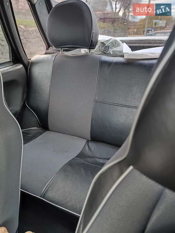 Седан ВАЗ / Lada 2115 Samara 2004 в Корсуне-Шевченковском