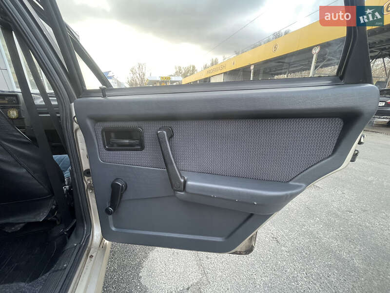 Седан ВАЗ / Lada 2115 Samara 1998 в Киеве