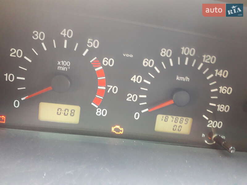 Седан ВАЗ / Lada 2115 Samara 2004 в Киеве