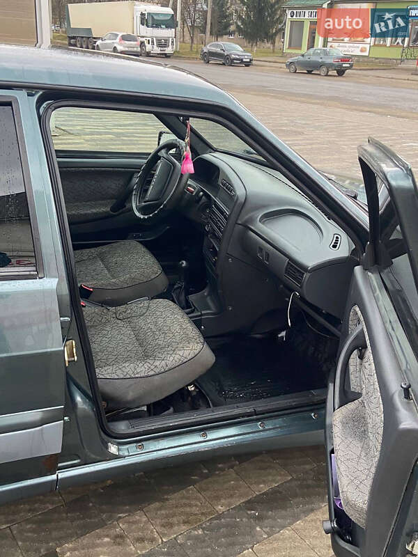 Седан ВАЗ / Lada 2115 Samara 2006 в Ужгороде