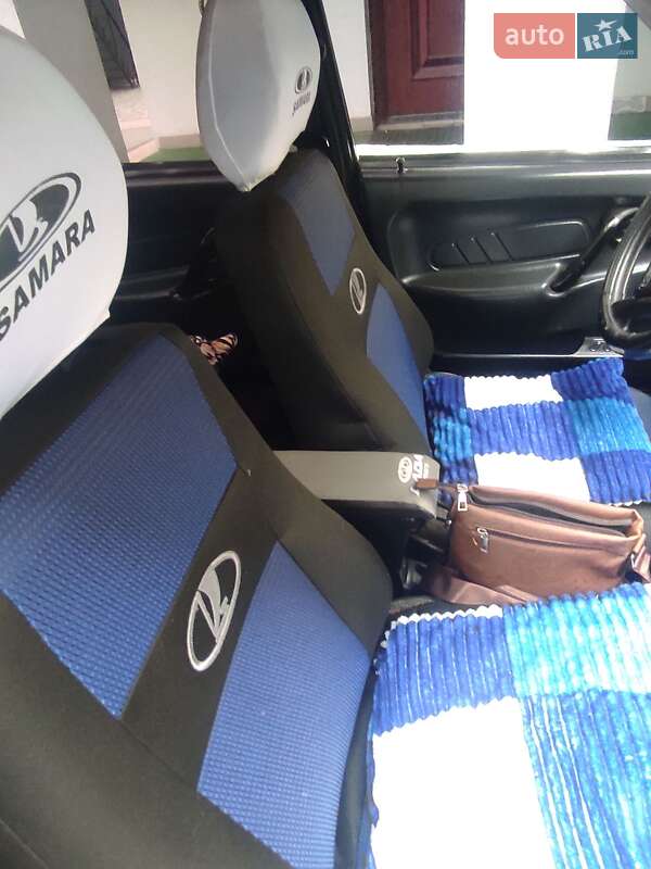 Седан ВАЗ / Lada 2115 Samara 2002 в Надворной фото 2 Седан ВАЗ / Lada 2115 Samara 2002 в Надворной