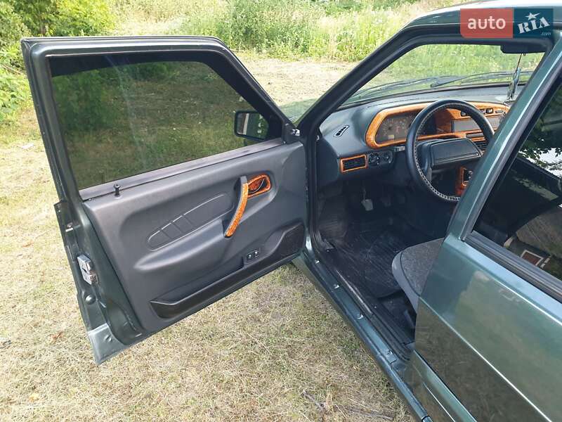 Седан ВАЗ / Lada 2115 Samara 2008 в Могилев-Подольске