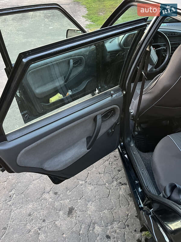 Седан ВАЗ / Lada 2115 Samara 2010 в Житомире