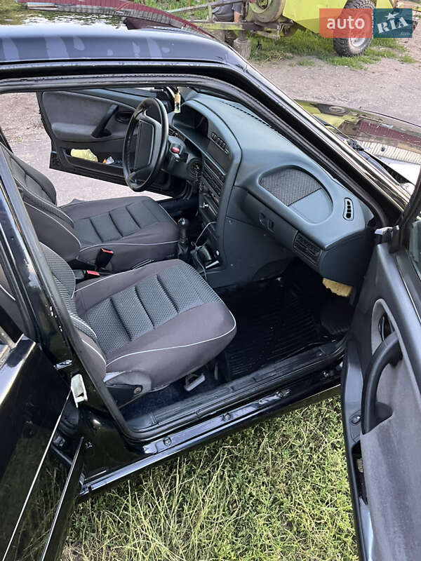 Седан ВАЗ / Lada 2115 Samara 2010 в Житомире