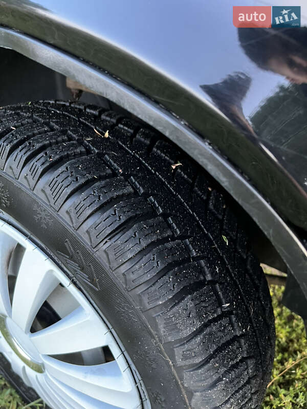 Седан ВАЗ / Lada 2115 Samara 2010 в Житомире