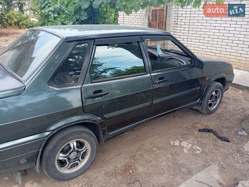 Седан ВАЗ / Lada 2115 Samara 2010 в Тростянце