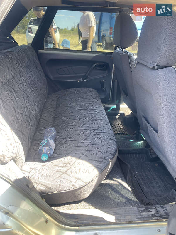 Седан ВАЗ / Lada 2115 Samara 2003 в Первомайске