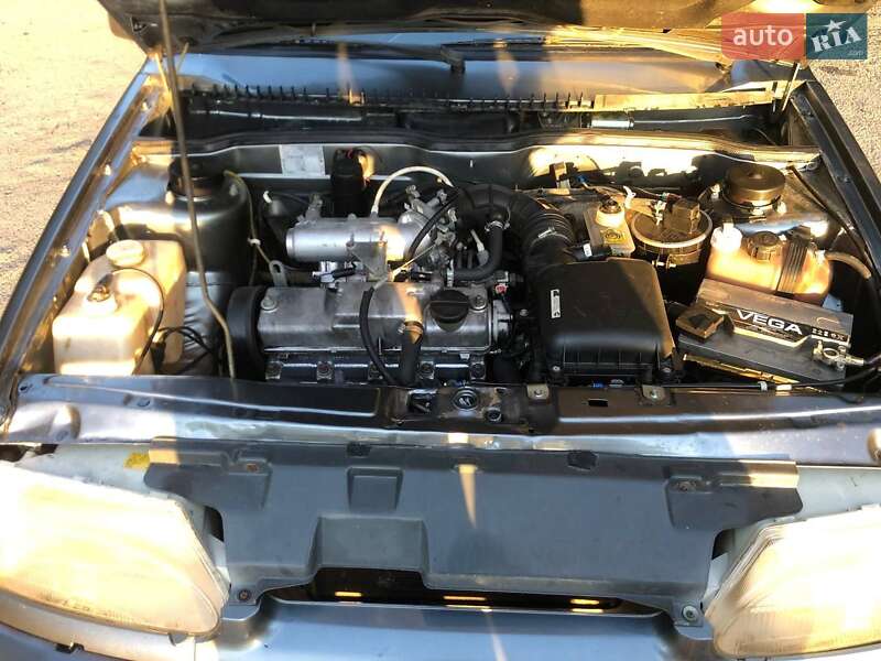 Седан ВАЗ / Lada 2115 Samara 2005 в Зборове