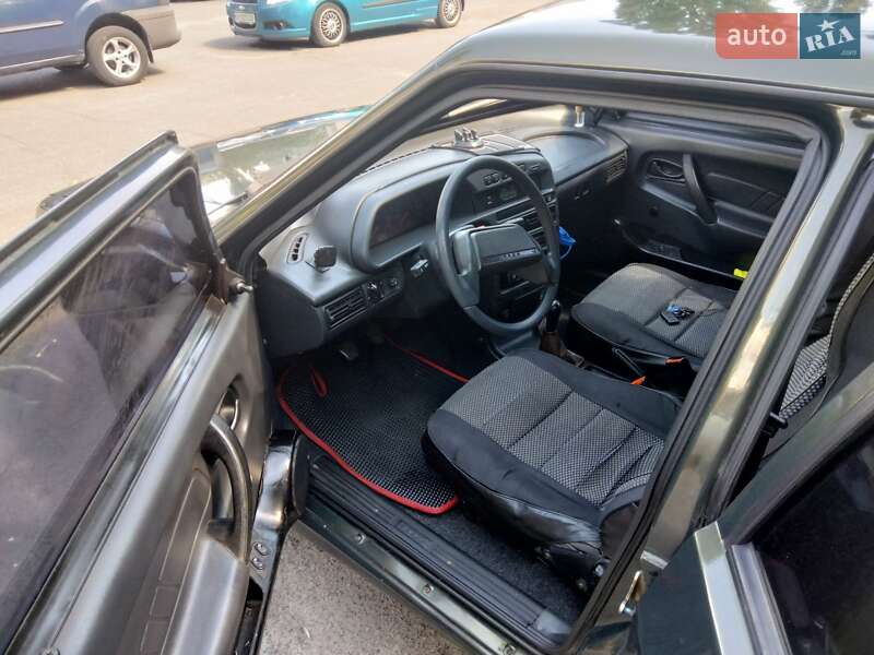 Седан ВАЗ / Lada 2115 Samara 2005 в Киеве