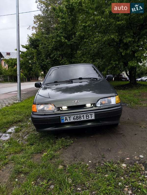 Седан ВАЗ / Lada 2115 Samara 2005 в 