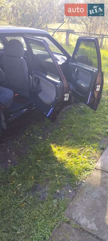 Седан ВАЗ / Lada 2115 Samara 2011 в Лугинах фото 15 Седан ВАЗ / Lada 2115 Samara 2011 в Лугинах