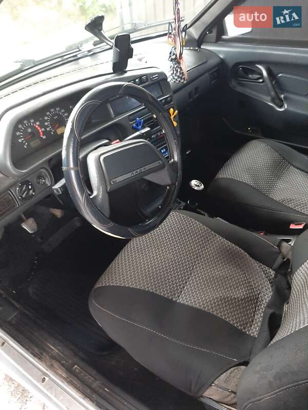 Седан ВАЗ / Lada 2115 Samara 2002 в Перемышлянах фото Седан ВАЗ / Lada 2115 Samara 2002 в Перемышлянах