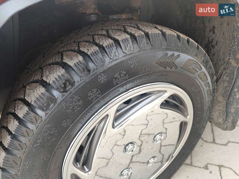 Седан ВАЗ / Lada 2115 Samara 2010 в Шептицькому фото 10 Седан ВАЗ / Lada 2115 Samara 2010 в Шептицькому