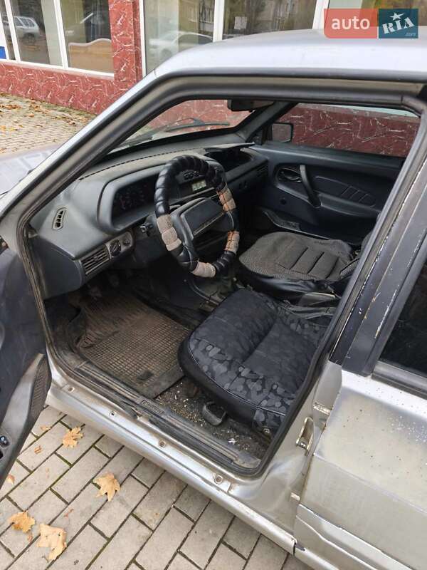 Седан ВАЗ / Lada 2115 Samara 2002 в Краматорске фото 4 Седан ВАЗ / Lada 2115 Samara 2002 в Краматорске