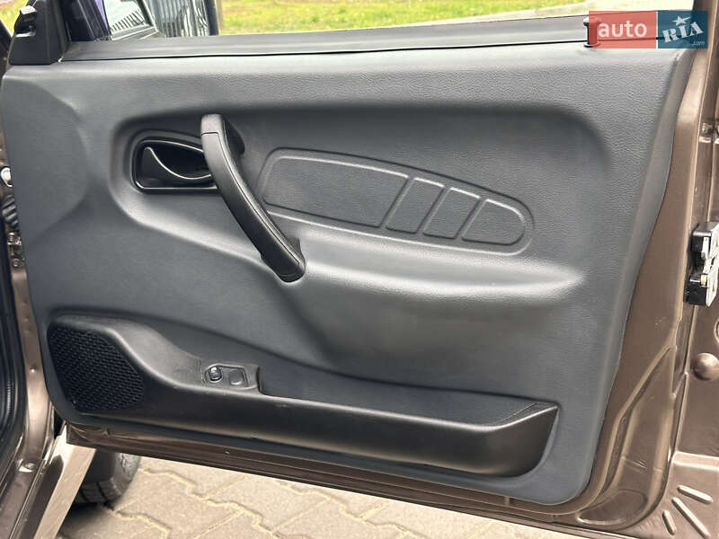 Седан ВАЗ / Lada 2115 Samara 2008 в Умани