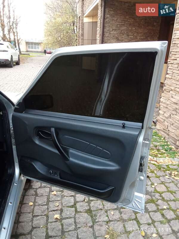 Седан ВАЗ / Lada 2115 Samara 2009 в Кривом Роге