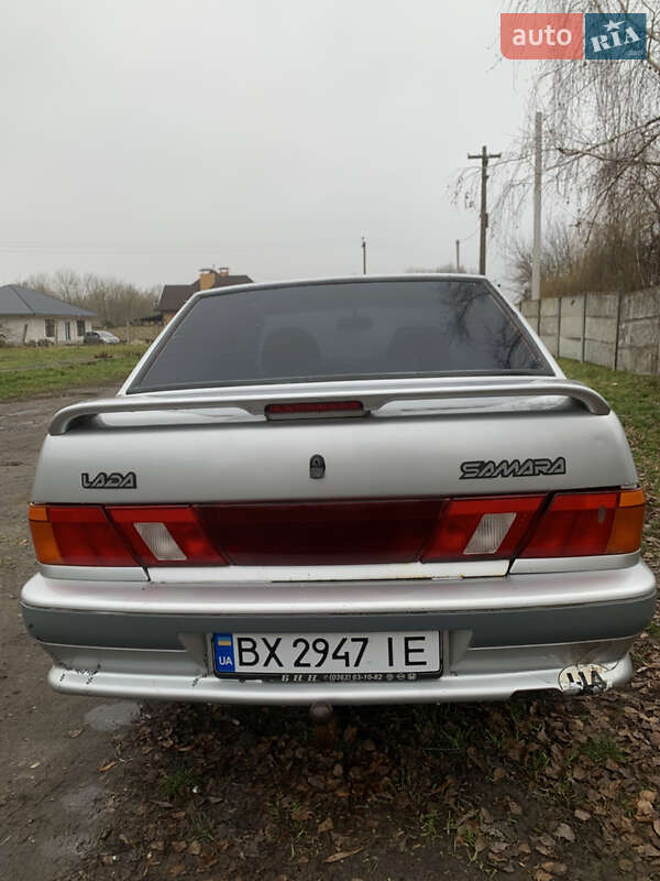 Седан ВАЗ / Lada 2115 Samara 2006 в Остроге