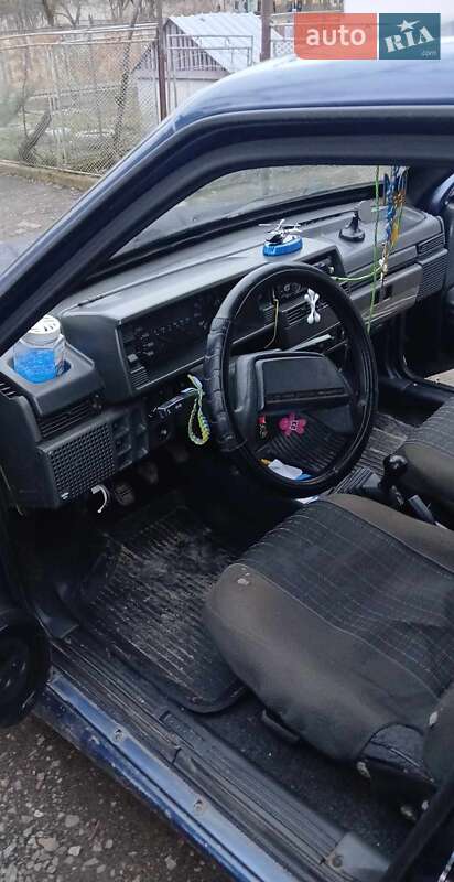 Седан ВАЗ / Lada 2115 Samara 2005 в Межгорье