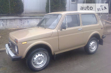 Внедорожник / Кроссовер ВАЗ / Lada 2121 Нива 1986 в Бердянске