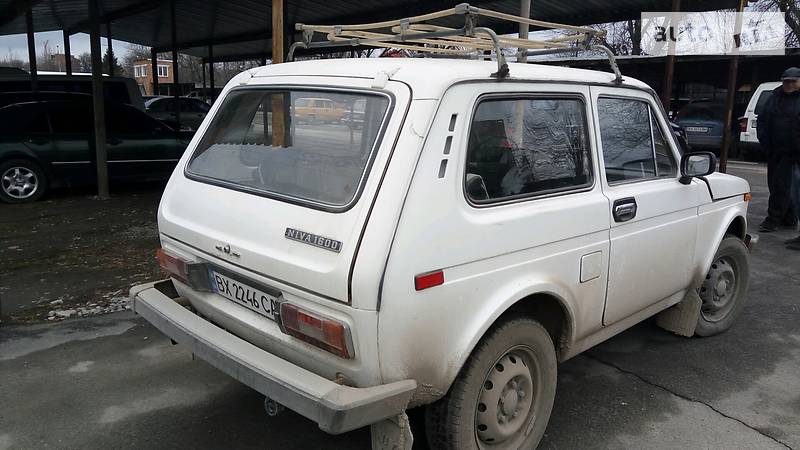 Позашляховик / Кросовер ВАЗ / Lada 2121 Нива 1993 в Кам'янець-Подільському