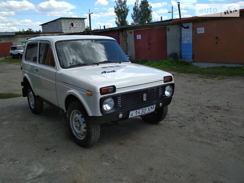 Внедорожник / Кроссовер ВАЗ / Lada 2121 Нива 1983 в Шепетовке