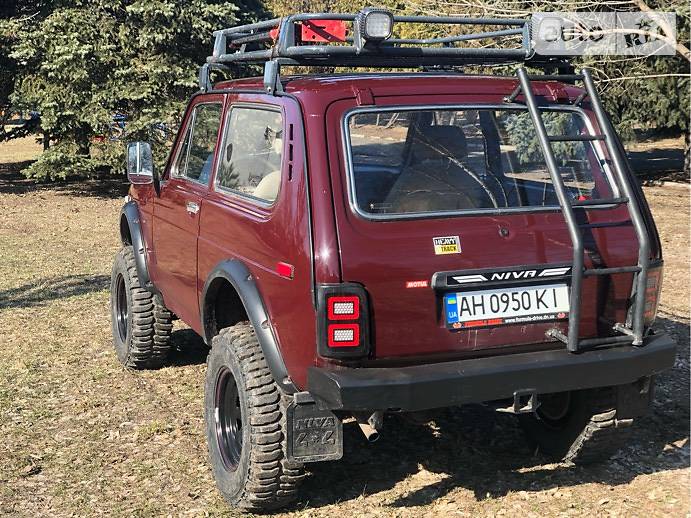 Позашляховик / Кросовер ВАЗ / Lada 2121 Нива 1986 в Покровську
