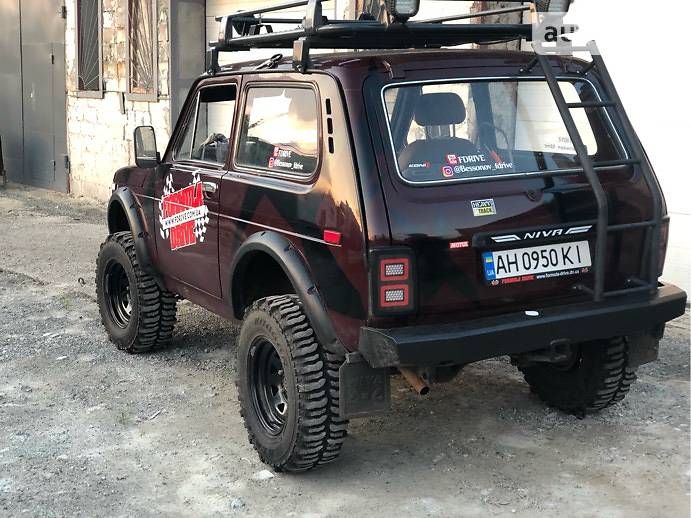 Позашляховик / Кросовер ВАЗ / Lada 2121 Нива 1986 в Покровську