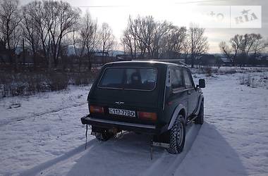 Позашляховик / Кросовер ВАЗ / Lada 2121 Нива 1985 в Чернівцях
