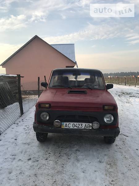 Седан ВАЗ / Lada 2121 Нива 1980 в Тячеве