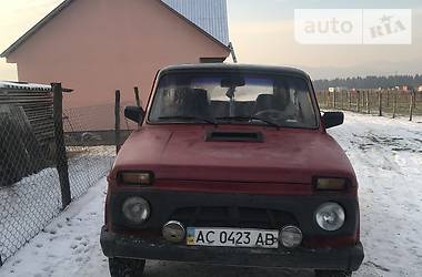 Седан ВАЗ / Lada 2121 Нива 1980 в Тячеве