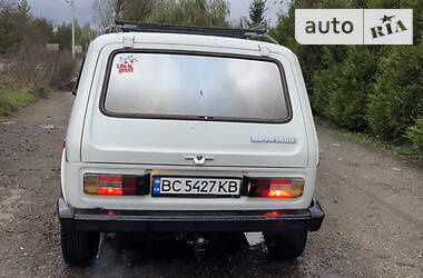Внедорожник / Кроссовер ВАЗ / Lada 2121 Нива 1990 в Старом Самборе